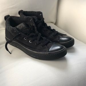 Black Converse Chucks